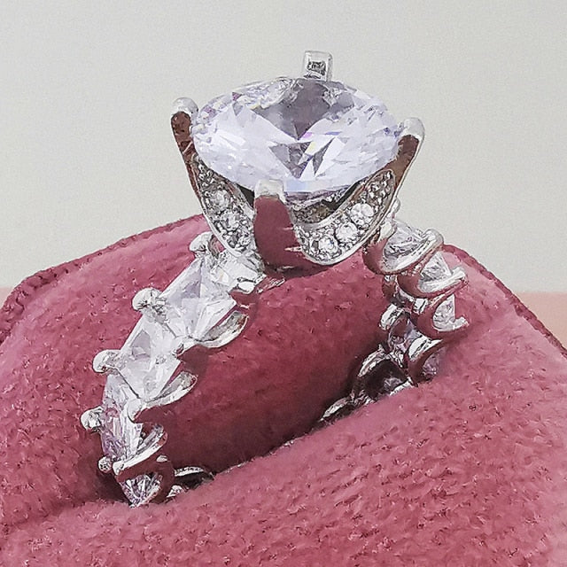 2022 Arrival Luxury Vintage Retro Silver Color Designer Engagement Ring
