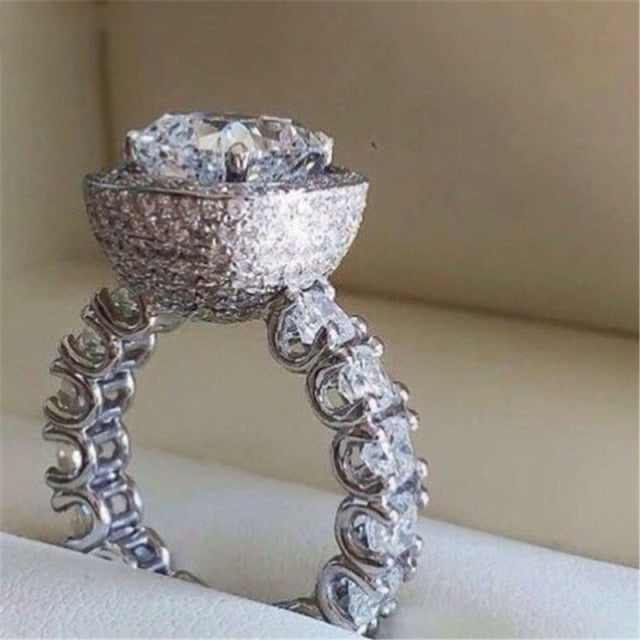 2022 Arrival Luxury Vintage Retro Silver Color Designer Engagement Ring