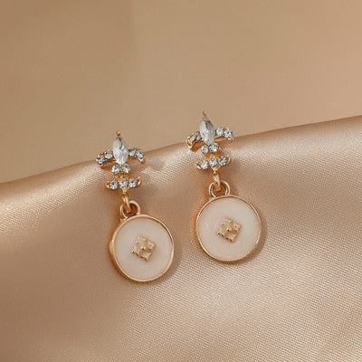 Elegant Pearl Vintage Round Drop Earrings